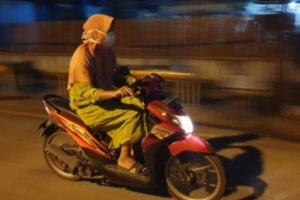 Polisi Medan Menyamar Jadi Wanita Berhijab dan Berdaster Demi Menangkap Pelaku Pembegalan