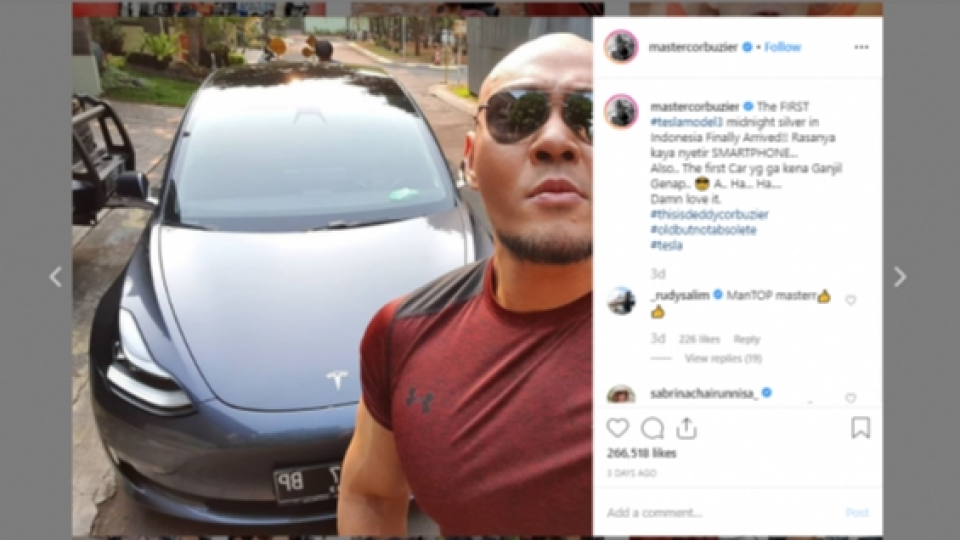 Deddy Corbuzier Bangga Punya Mobil Listrik yang Tak Kena Aturan Ganjil Genap, Seperti Mobil Pejabat