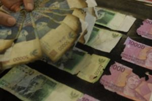 Punya Uang Lusuh? Ini Dia Cara Mendapatkan Uang Barunya!