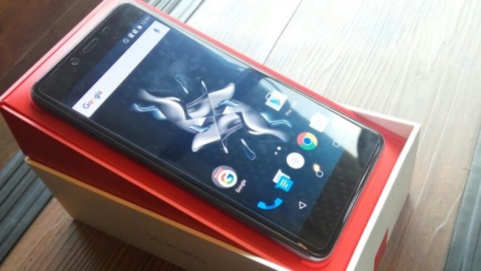 Meluncur ke Indonesia, One Plus X Giring 4G?