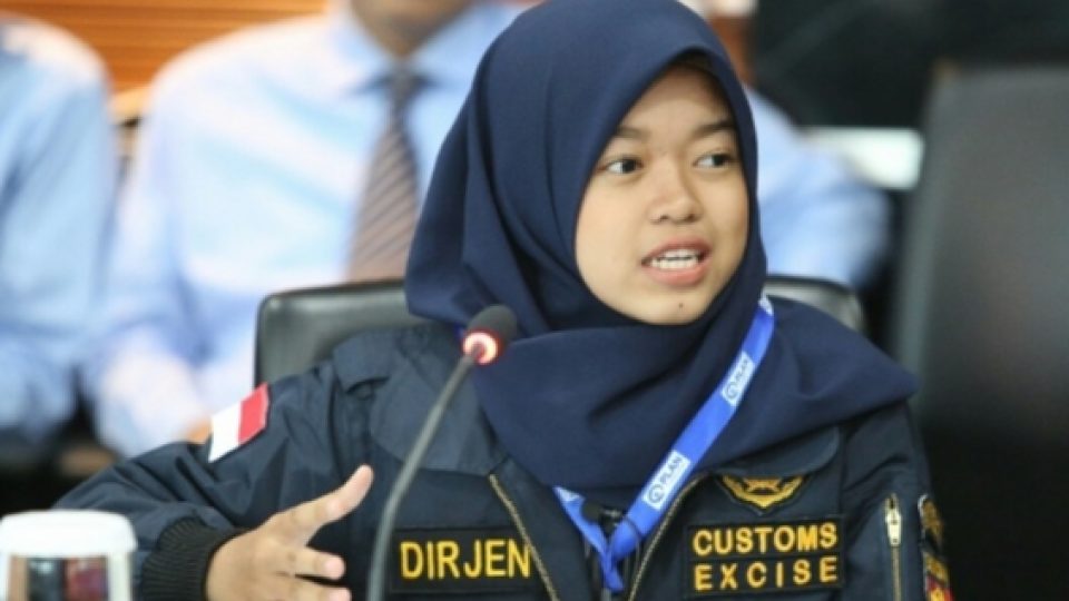 Hebat! Siswi 16 Tahun Asal Bone Jadi Direktur Jenderal Bea dan Cukai Menggantikan Heru Pambudi