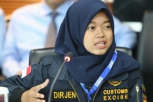 Hebat! Siswi 16 Tahun Asal Bone Jadi Direktur Jenderal Bea dan Cukai Menggantikan Heru Pambudi