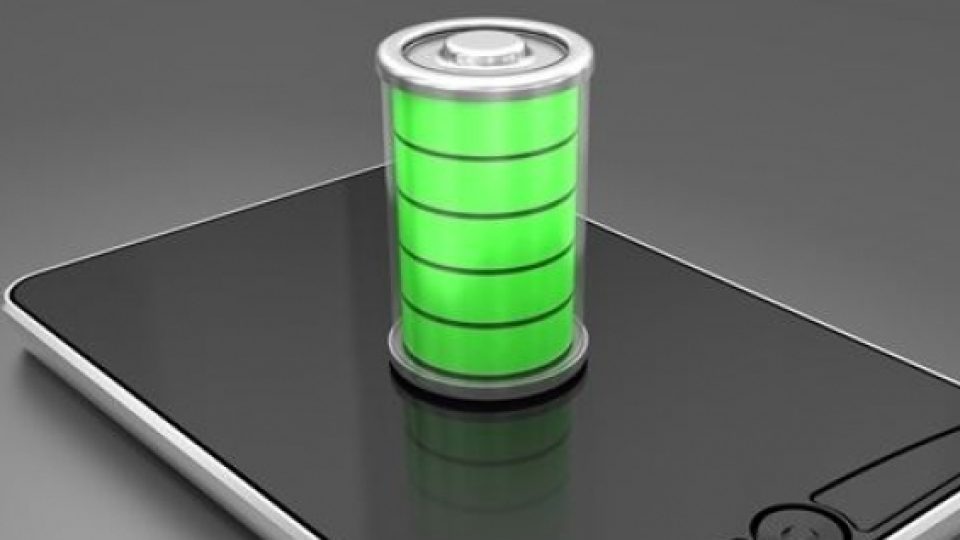 5 Smartphone Dengan Daya Tahan Baterai Paling Awet