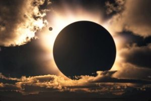 3 Mitos Konyol Munculnya Gerhana Matahari Total di Belahan Dunia