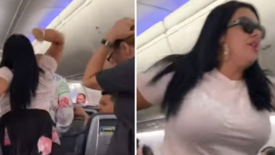 Wanita Ini Mengamuk dan Memukulkan Laptop ke Kepala Pacarnya Karena Melirik ke Wanita Lain