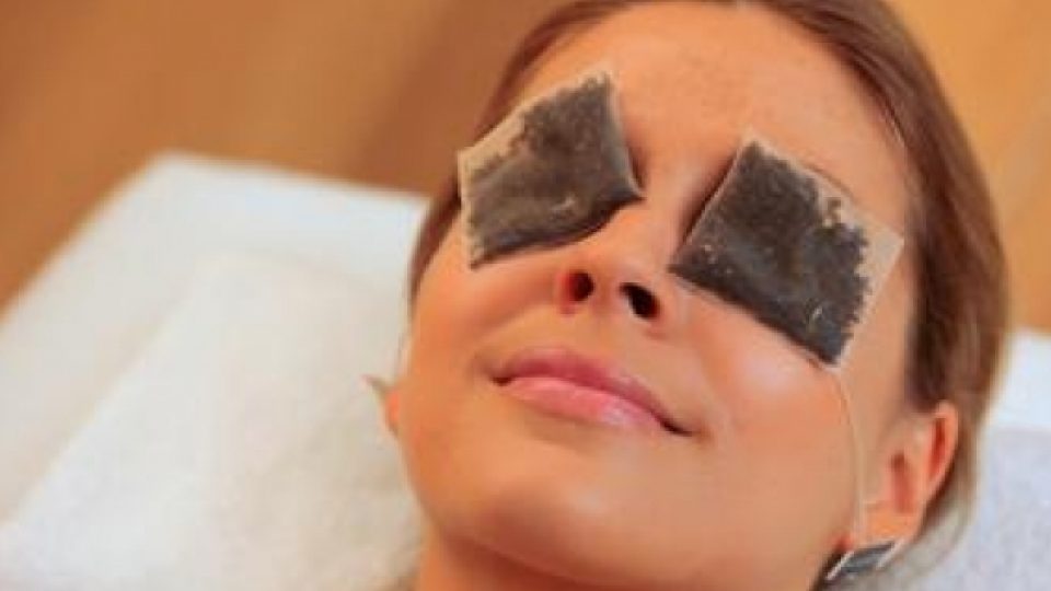 Cara Mudah Hilangkan Kantung Mata