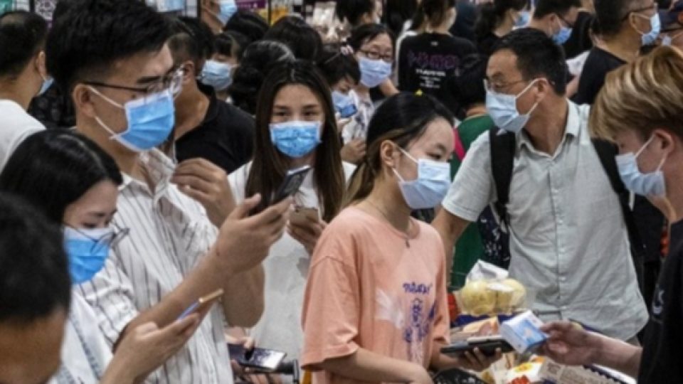 Pemerintah China Sarankan Warga Timbun Kebutuhan Pokok, Warganya pun Panic Buying
