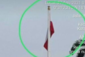 Netizen Heboh Bendera Polandia Sempat Berkibar Hampir 2 Jam di Rumah Dinas Gubernur Riau