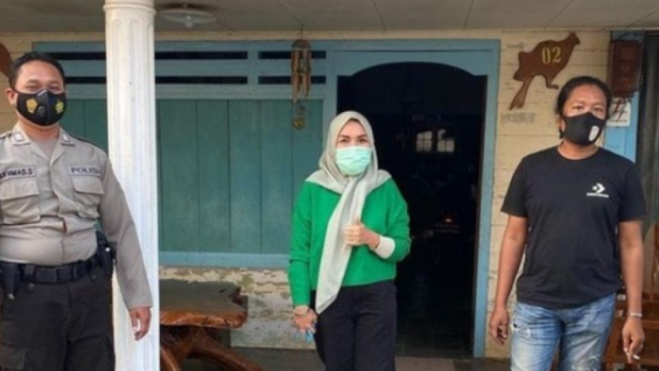 Ortu Ayu Ting Ting Sambangi Rumah Haters di Jatim Karena Gerah Dibully