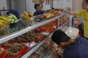 Ini 50 Warteg Gratis Bagi Para Pekerja Informal Serta Driver Ojol di Jakarta dan Sekitarnya