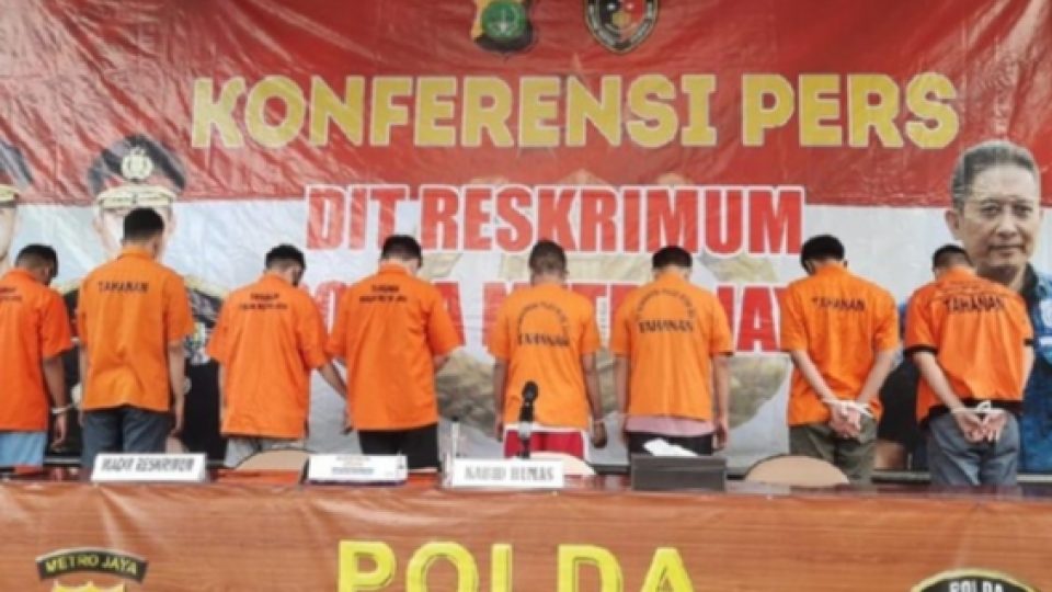 Polisi Gerebek Pesta Gay Berkedok 'Kumpul Pemuda Rayakan Kemerdekaan' di Jaksel