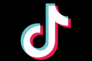 Ibu Ini Berbagi Kisah Anaknya yang Nyaris Tewas Karena Video di TikTok, Peringatan Kepada Para Orangtua