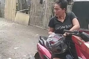 Ibu-ibu di Sidrap Dijemput Polisi Usai Bikin Konten TikTok Hoaks Ditilang Karena Pakai Sandal Jepit