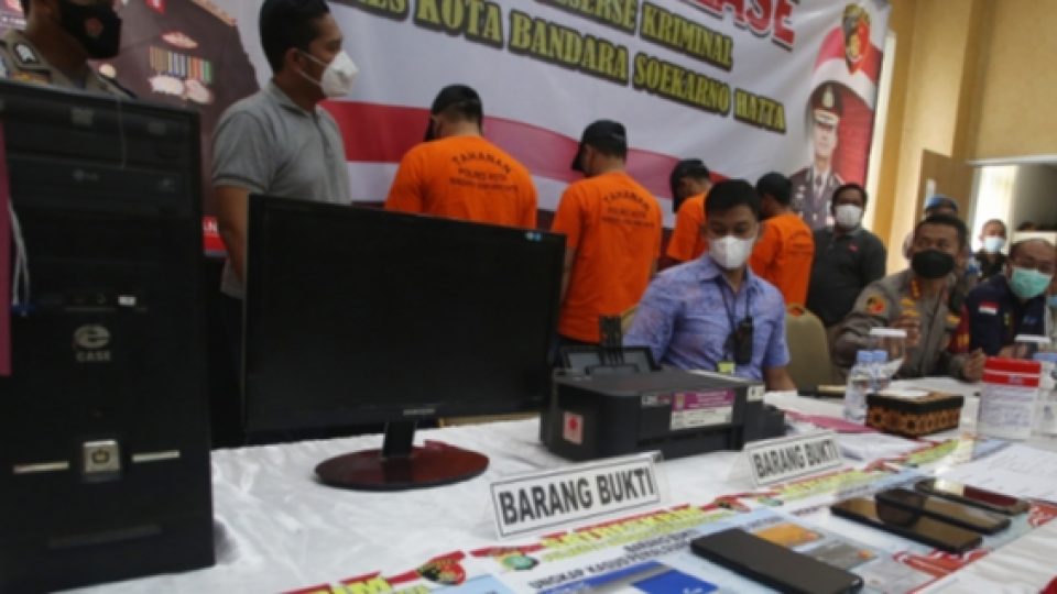 Empat Tersangka Dibekuk Dalam Kasus Pemalsuan Hasil Tes PCR dan Antigen di Bandara Soetta