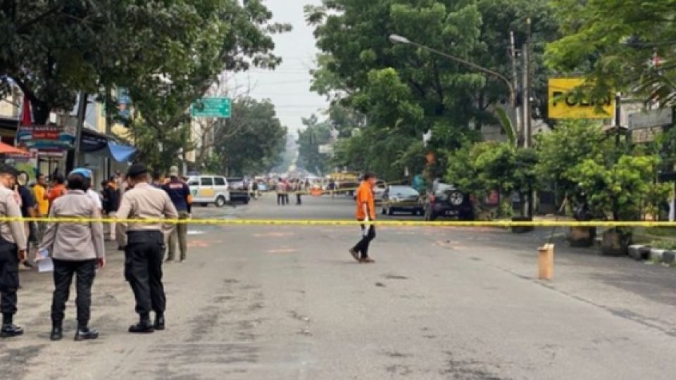 Aksi Teror Diduga Bom Bunuh Diri Terjadi di Bandung Pagi Tadi, 1 Polisi Meninggal Dunia