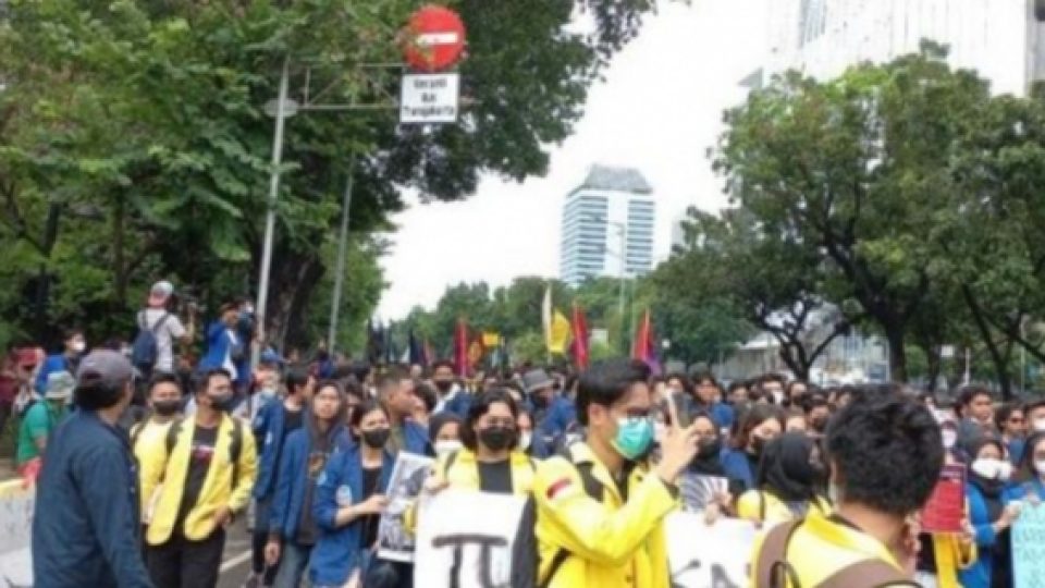 Massa Mahasiswa Kembali Demo di Kawasan Patung Kuda, Jakarta Pusat, Pada Hari Kamis Ini