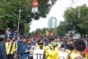 Massa Mahasiswa Kembali Demo di Kawasan Patung Kuda, Jakarta Pusat, Pada Hari Kamis Ini