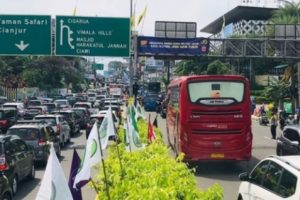 Lalu Lintas Satu Arah Kembali Diberlakukan di Puncak Bogor, Jalan ke Jakarta Ditutup