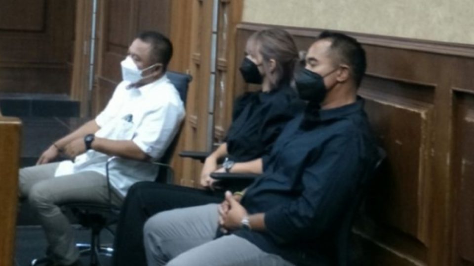 Nia Ramadhani dan Ardi Bakrie Masing-masing Divonis 1 Tahun Penjara Atas Kasus Penyalahgunaan Narkoba