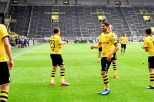 Dortmund Gilas Schalke 4-0 Pada Laga Comeback Bundesliga Jerman Pasca Absen 2 Bulan Akibat Pandemi COVID-19