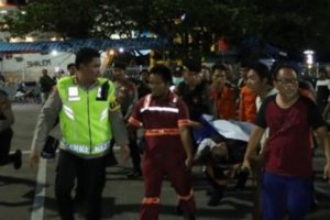 Sebuah Mobil Tercebur ke Laut di Pelabuhan Merak, Dua Orang di Dalam Mobil Berhasil Diselamatkan