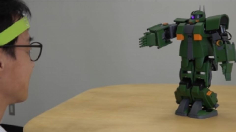 Peneliti Jepang Ciptakan Perangkat yang Bisa Kendalikan Robot Mainan Dengan Pikiran Saja