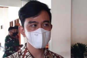 Wali Kota Solo Tutup Sekolah yang Siswa-siswanya Bikin Heboh Karena Rusak Makam