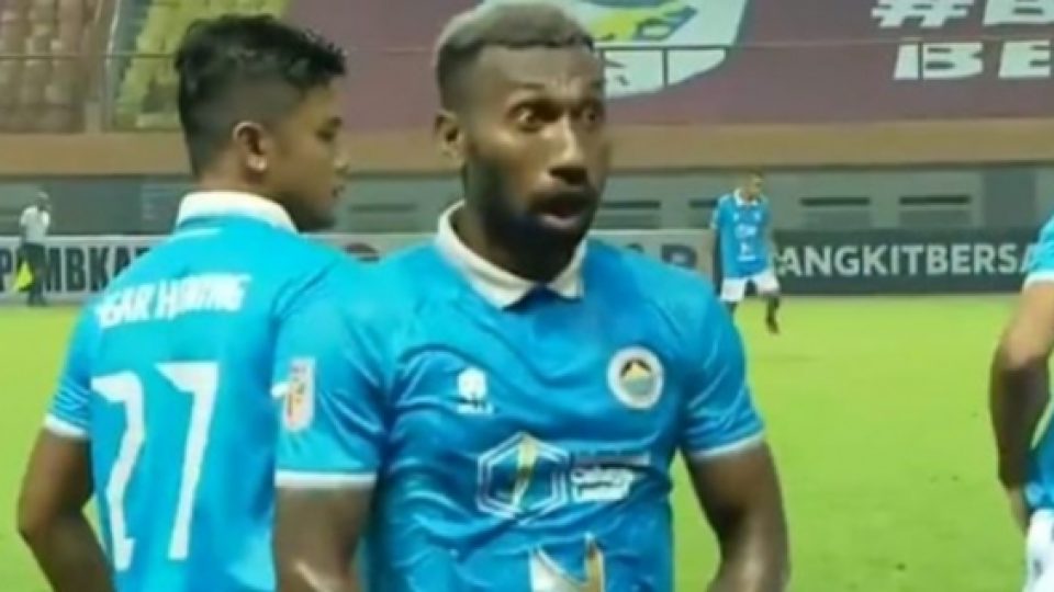 Aksi Tak Terpuji Patrich Wanggai di Laga Liga 2 Indonesia, Pamer Alat Kelamin ke Kubu Lawan