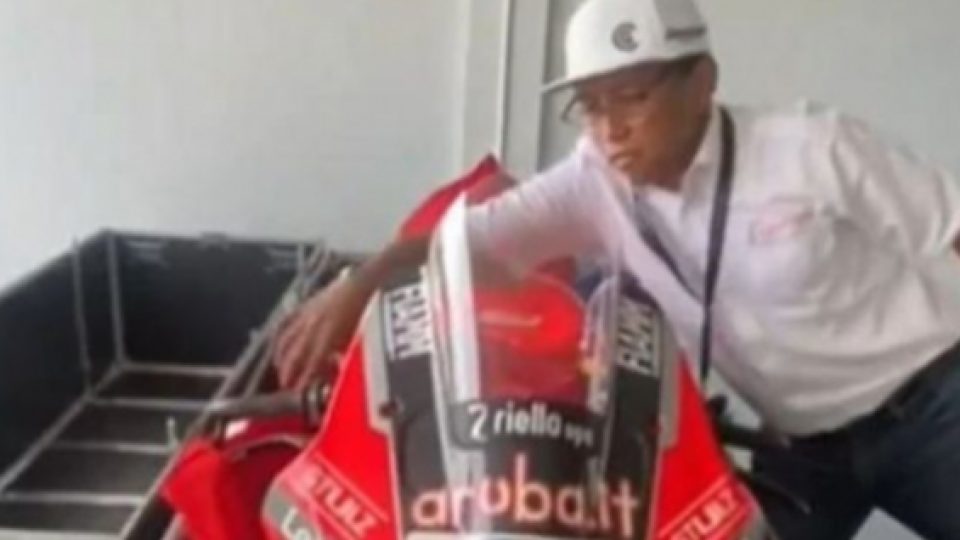 Memalukan! Seorang Karyawan Sirkuit Mandalika Buka Kargo dan Utak-atik Motor Tim Ducati Secara Ilegal