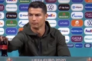 Respon Coca-Cola Setelah Sahamnya Anjlok Terkait Gestur Ronaldo: Tiap Orang Punya Selera Minum Masing-Masing
