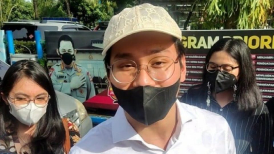Crazy Rich Medan Indra Kenz Akhirnya Setuju Bahwa Aplikasi Binomo yang Ia Promosikan Ilegal Alias Bodong