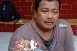 Malang Nasib Penjaga SD di Solo, Tabungan Jutaan Rupiah Hancur Dimakan Rayap