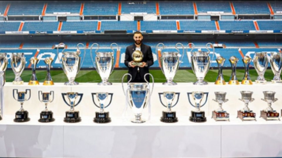 Pidato perpisahan Karim Benzema: Satu, Dua, Tiga, Hala Madrid!
