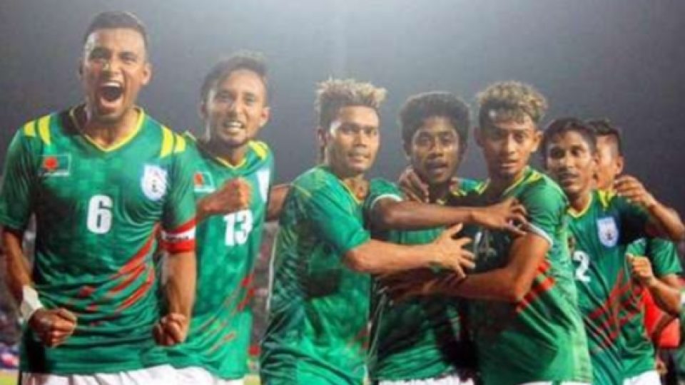 18 Pemain dan 1 Staf Timnas Sepakbola Bangladesh Positif COVID-19