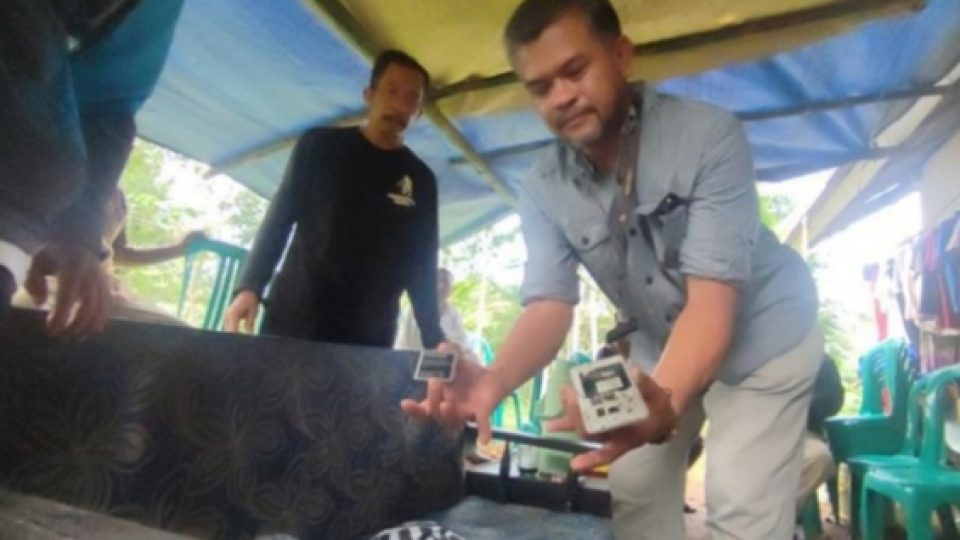 Anak SD di Ciamis, Jawa Barat, Diduga Tewas Karena Smartphone yang Ia Mainkan Sambil Dicharging Meledak