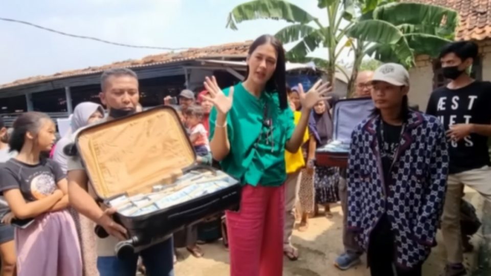 Baim-Paula Dihujat Warganet Karena Daftarkan Merek 'Citayam Fashion Week', Dituding Mencuri Ide Orang Kecil