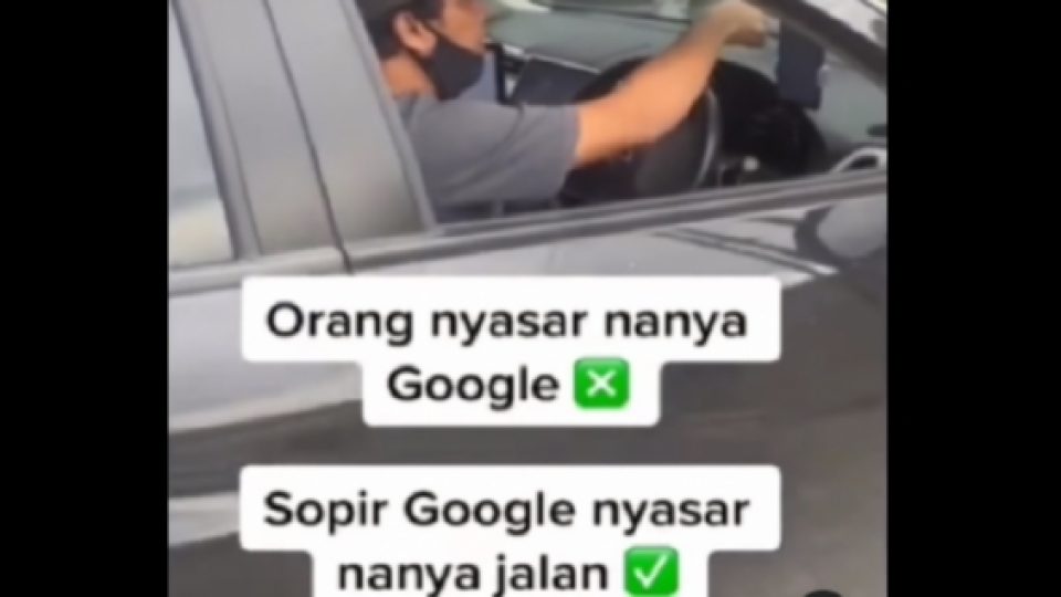 Viral Video Pengemudi Mobil Tim Google Maps Nyasar Tanya Jalan ke Warga
