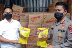 Polisi Temukan 24.000 Liter Minyak Goreng di Rumah Warga di Lebak, Banten