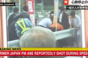 Eks PM Jepang Shinzo Abe Ditembak Saat Berpidato, Kini Dalam Kondisi Kritis