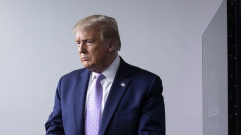 Donald Trump Tandatangani Perintah Pelarangan Penggunaan Tiktok dan WeChat di AS