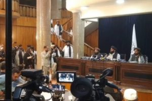 Kuasai Kabul, Taliban Gelar Konferensi Pers Di Mana Mereka Mengklaim Akan Memperlakukan Kaum Wanita Lebih Manusiawi