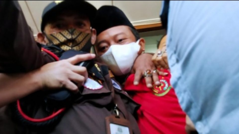 Herry Wirawan, Pelaku Rupaduksa Terhadap 13 Santriwati Divonis Hukuman Penjara Seumur Hidup