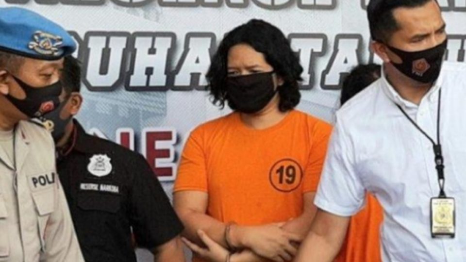 Drummer J-Rocks Dibekuk Polisi Terkait  Kepemilikan Narkoba Jenis Ganja