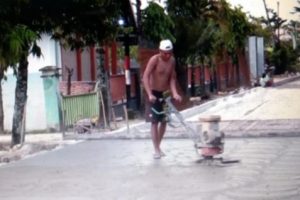 Prihatin Kondisi Jalan di Kampung, Crazy Rich Grobogan Rogoh Kocek Pribadi Rp 2,8 Miliar Untuk Perbaiki Jalan