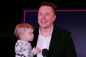 Kekayaan Elon Musk Bertambah Rp 516 Triliun Berkat Kenaikan Harga Saham Tesla