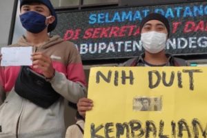 Warga Pandeglang Marah Kepala Dispora Permasalahkan Kembalian Uang Hadiah Panjat Tebing Rp.1000
