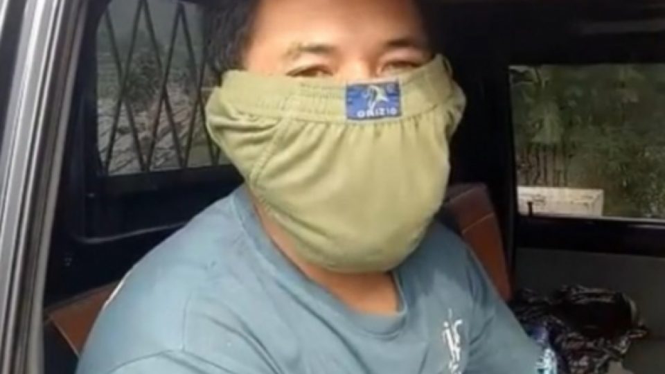 Viral Ada Supir Pakai Celana Dalam Sebagai Masker, Begini Komentar Dokter Kulit!