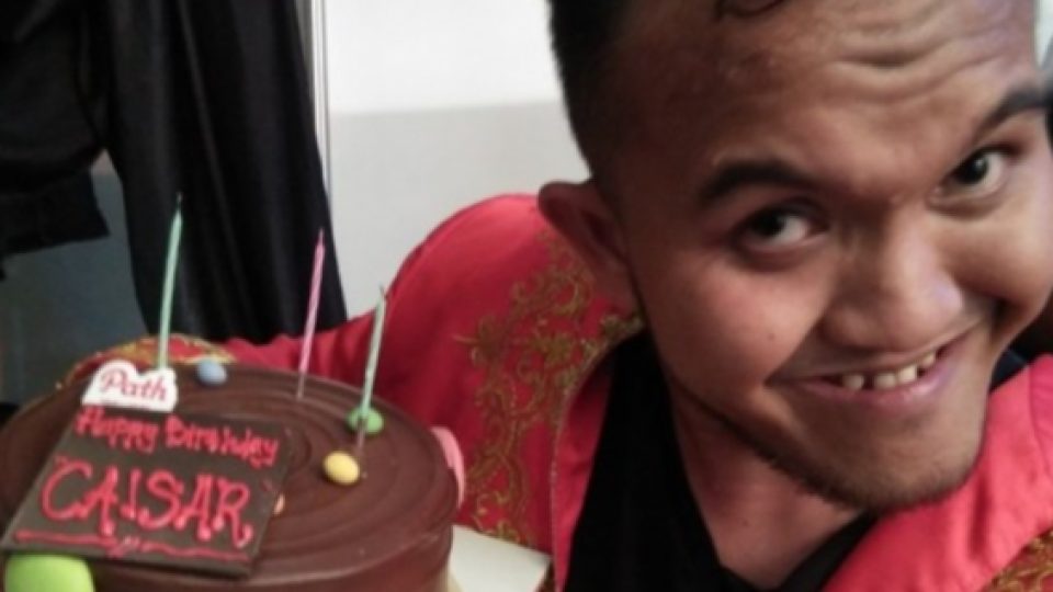 Komedian Caisar Aditya Ngaku Digerebek BNN Usai Live Streaming 24 Jamnya Viral