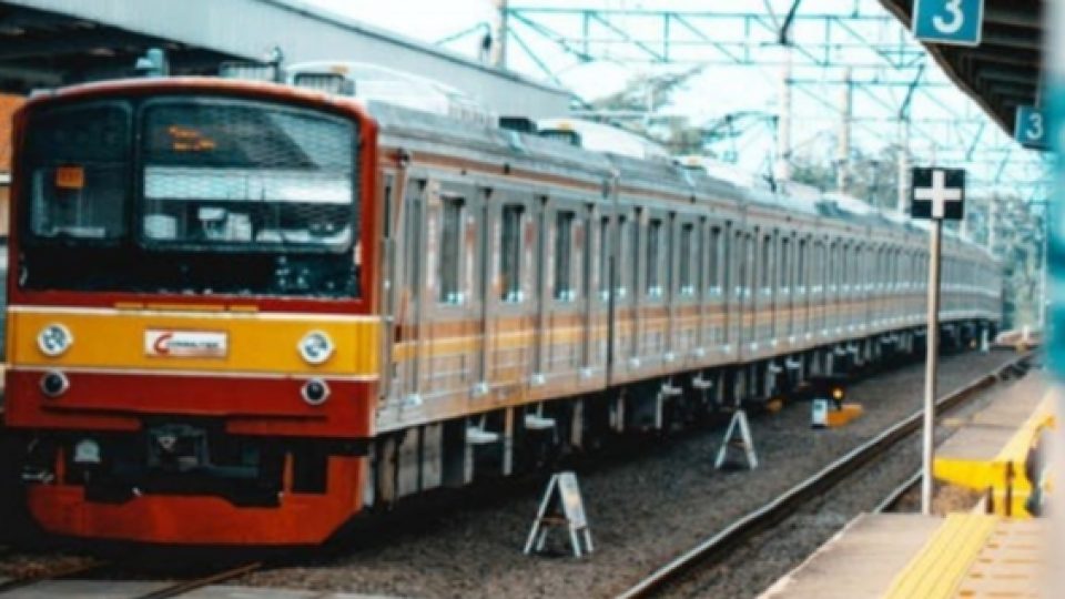 Kebijakan Pembedaan Tarif KRL Bagi Masyarakat 'Mampu' Tuai Kritikan