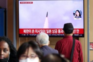 Korut Uji Coba Rudal yang Melintasi Jepang, Membuat Pemerintah Jepang Umumkan Siaga dan Berhentikan Operasi Kereta